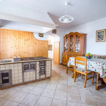 דירה Apartma Korada *